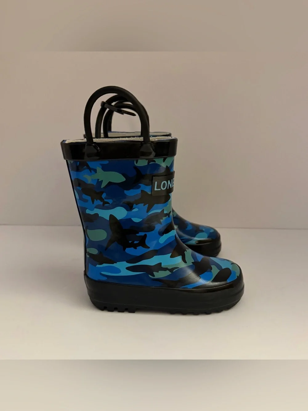 Toddler Lone Cone Camo Blue Shark Rain boots Size 4